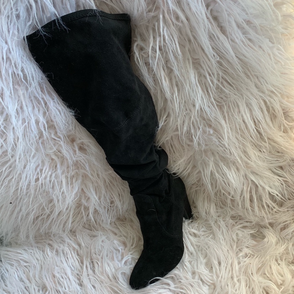 over the knee heeled boots // block heel
